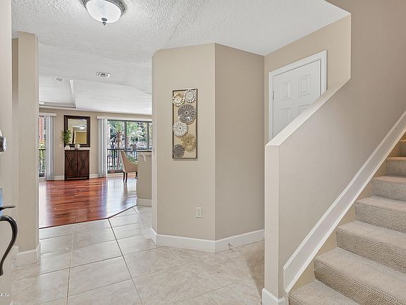4th image of 1478 Riverplace Blvd Suite 203