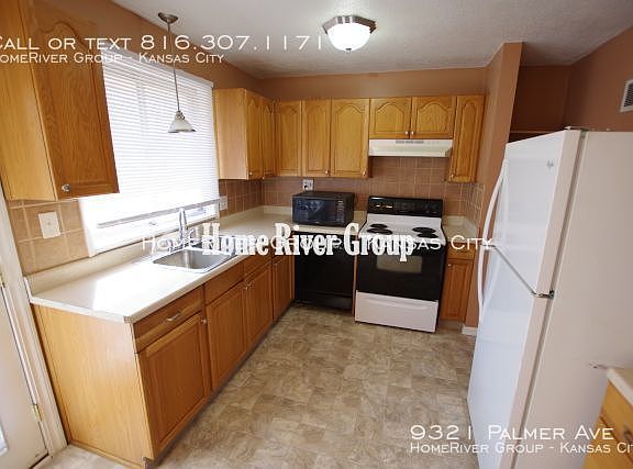 3rd image of 9321 Palmer Ave