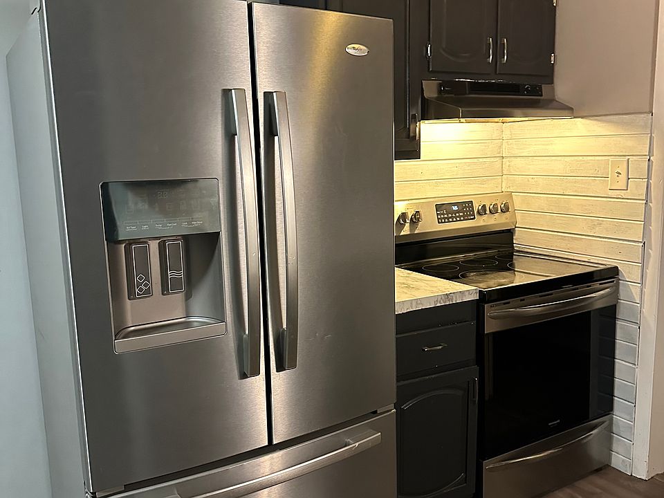 1st image of 6115 W 94th St APT B1