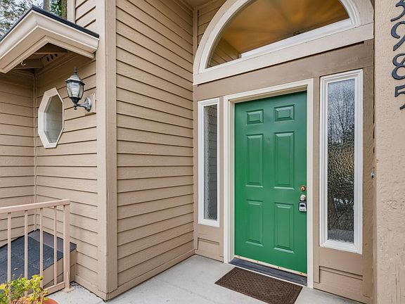 3rd image of 3985 Regatta Ct