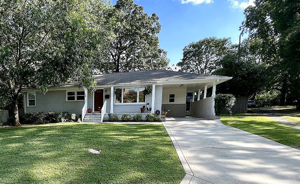 1st image of 2534 Elkwood Cres