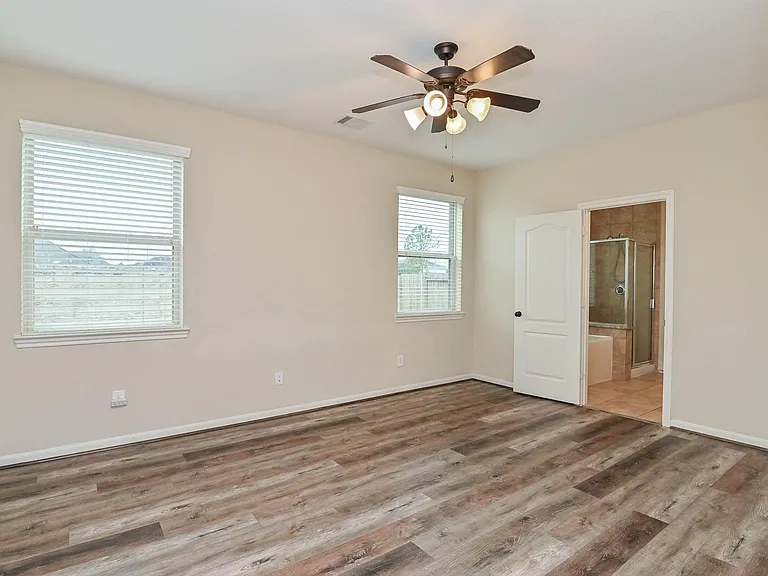 6026 Baileys Run Ln — Photo 17