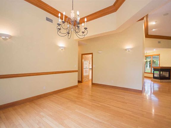 5th image of 1132 Green Hill Trce