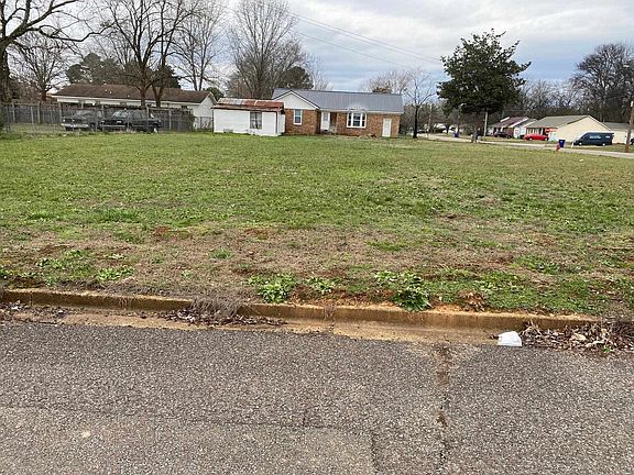 2nd image of 95 Squaw St Lot 95