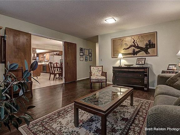 5th image of 1431 E Rolling Hills Dr