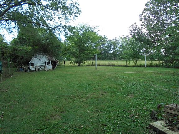 4th image of 6040 Highway 69n