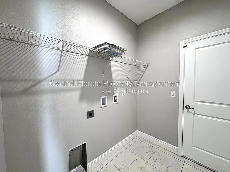 1389 Worthington Dr — Photo 22