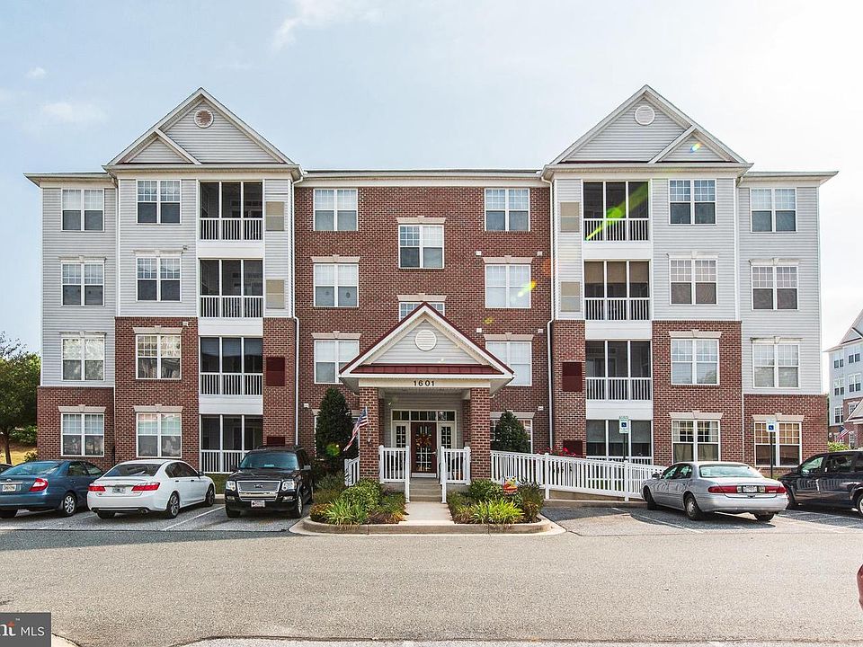 1st image of 1601 Martha Ct Unit 403