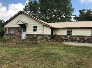 12452 Kenneth Price Rd #939, Springdale, AR 72762