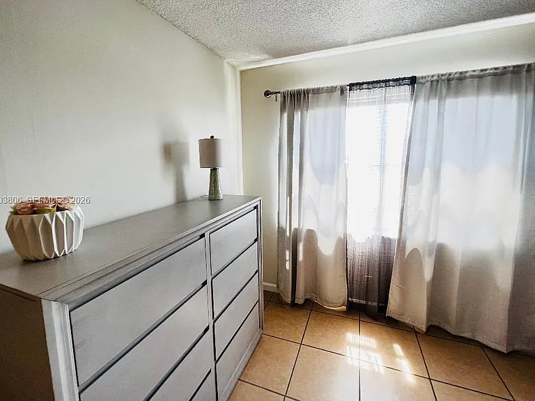 401 Golden Isles Dr #1011 — Photo 23