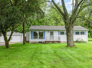 10915 Carter Rd, Freeland, MI 48623