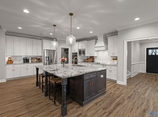 105 Ginamey Cir, Meridianville, AL 35759