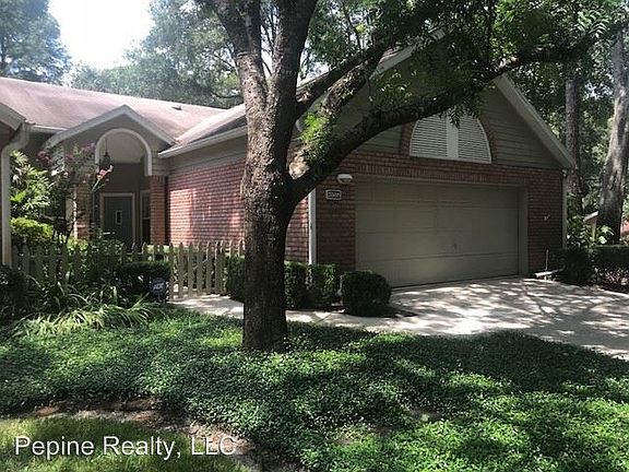 4th image of 3888 NW 25th Cir