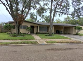 1903 Bon Aire Ave, Victoria, TX 77901