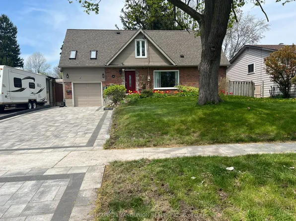 34 Grassmere Ct, Oshawa, ON L1H 3X4
