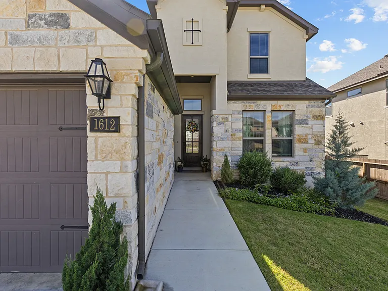 1612 Eaton Park — Photo 37