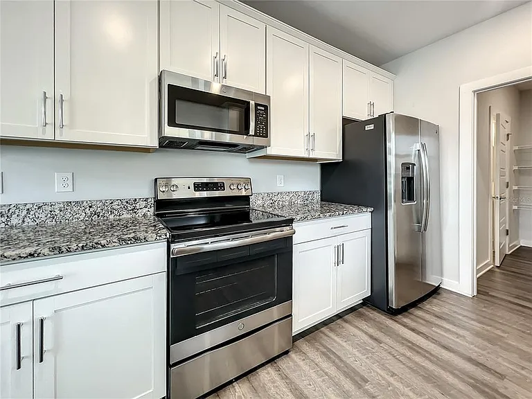 3715 W Wisconsin Ave #3 — Photo 3
