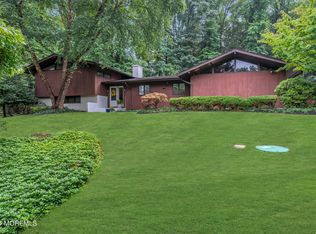 112 Crawfords Corner Rd, Holmdel, NJ 07733