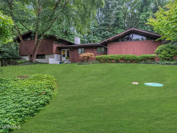 112 Crawfords Corner Road, Holmdel, NJ 07733