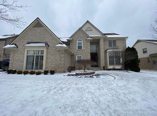 45850 Fountain View Dr, Canton, MI 48188