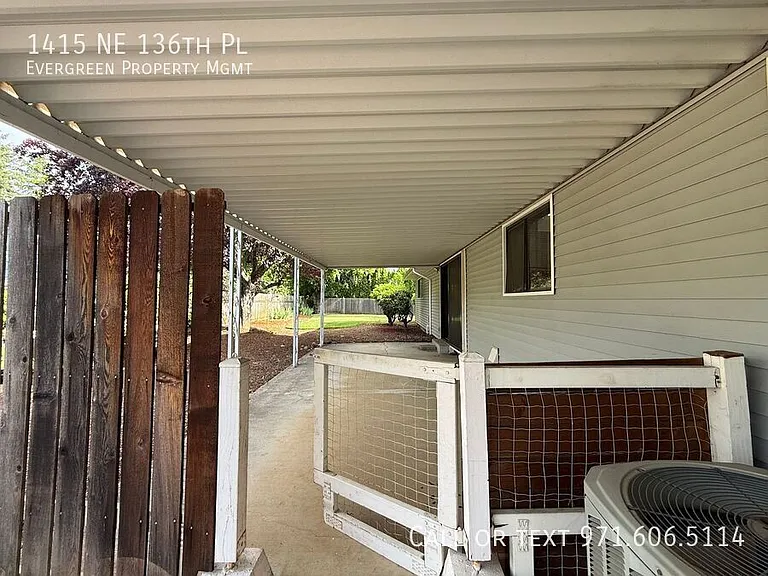 1415 NE 136th Pl — Photo 39