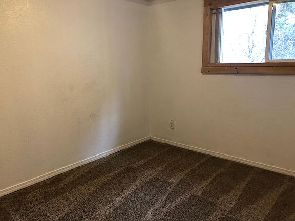 3rd image of 1200 NE McGee St #B