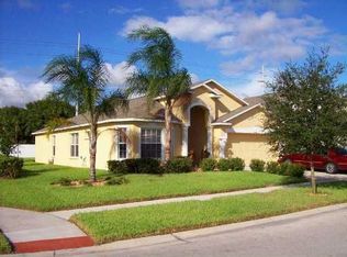 8402 Carriage Pointe Dr, Gibsonton, FL 33534