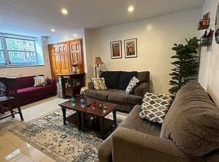 31-27 36th St APT 1, Astoria, NY 11106