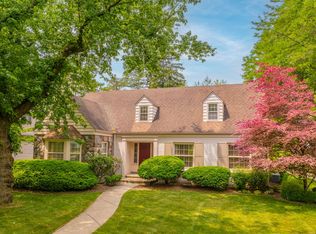 477 Fairfax St, Birmingham, MI 48009