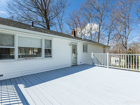 3rd image of 25 Clearview Drive