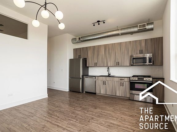 3rd image of 4234 N Western Ave APT 4E