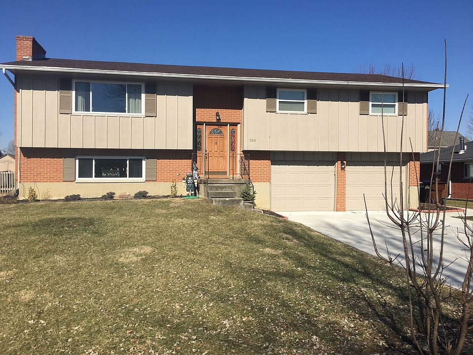 1st image of 300 Lindell Dr