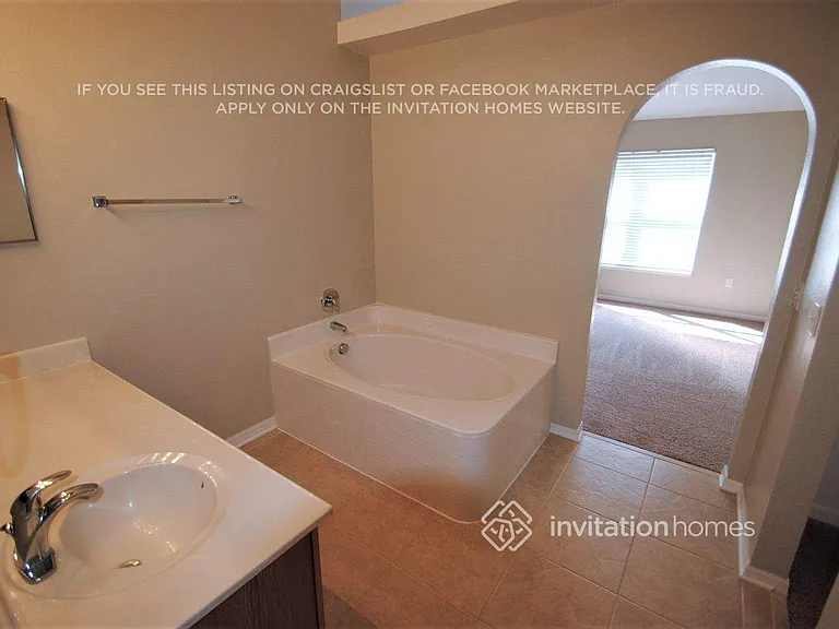 688 Red Pepper Loop — Photo 16