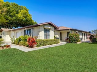 3103 Vivienda Blvd, Bradenton, FL 34207