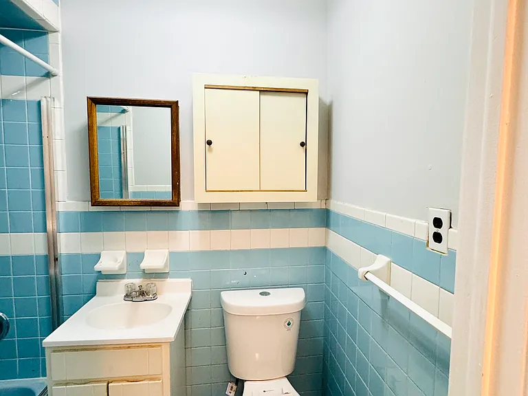 195-195.5 Newark Ave #2 — Photo 10