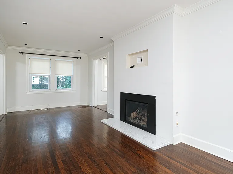 94 Kensington Rd — Photo 3