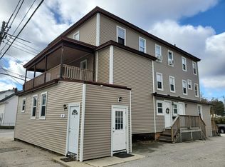 39 Oxford Ave, Dudley, MA 01571