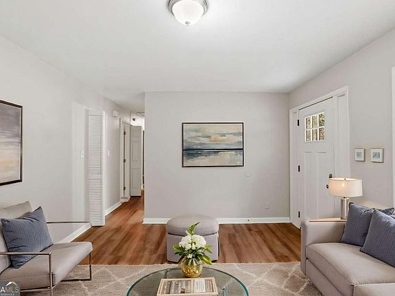 4th image of 830 Mercury Dr NW