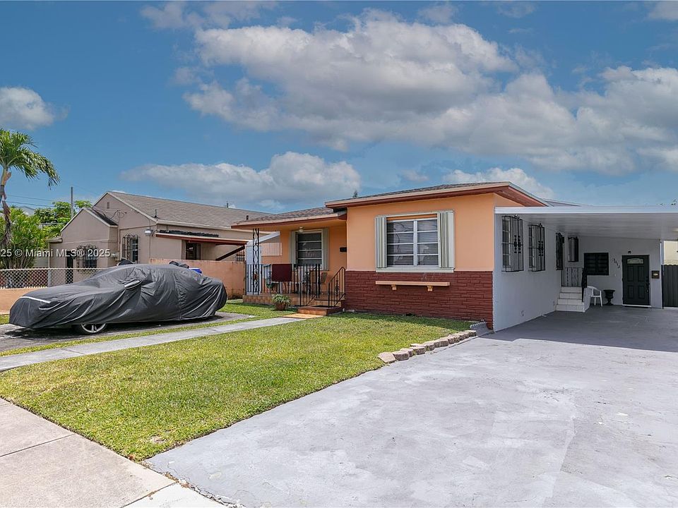 1st image of 3612 NW 15th St #3612