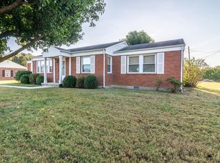 305 Sherwood Rd, Bristol, VA 24201