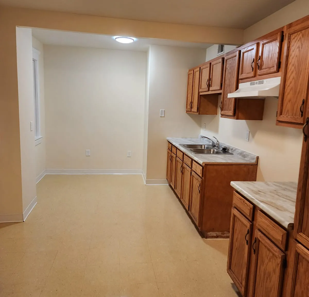 2 bed, 1160 sqft, $850 — Photo 1