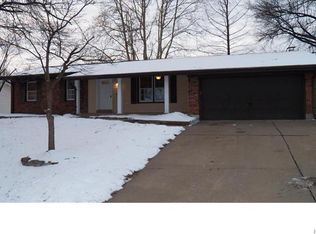 525 Norwich Dr, Saint Charles, MO 63301