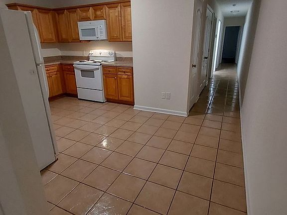 3rd image of 2211 16th Ave #A