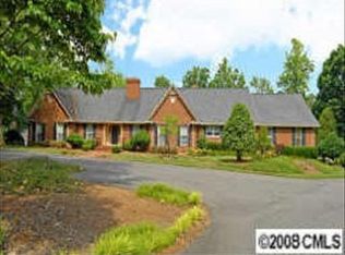 3301 Lincoln Ln, Gastonia, NC 28056