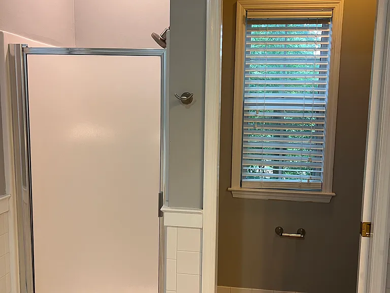 1914 Hillbrook Cir — Photo 16