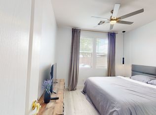 11042 Village Crest Ln, Las Vegas, NV 89135