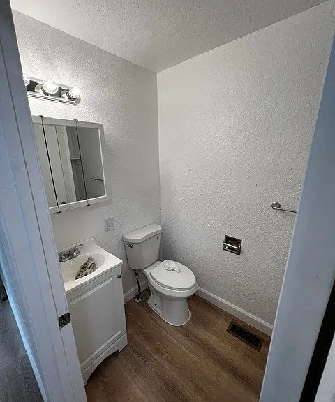 1601 E Arnold St — Photo 11