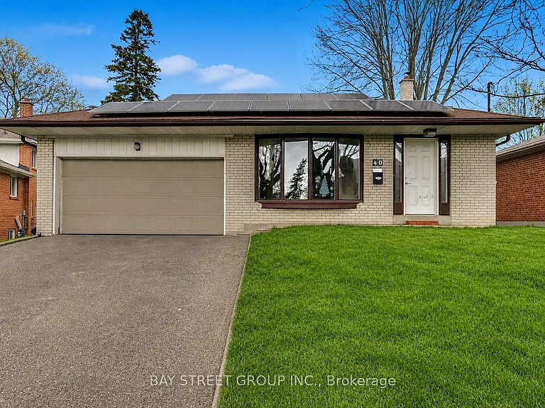 40 Bellbury Cres #UPPER — Photo 1