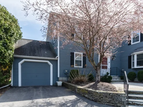 30 Fairway Cir #30, Natick, MA 01760