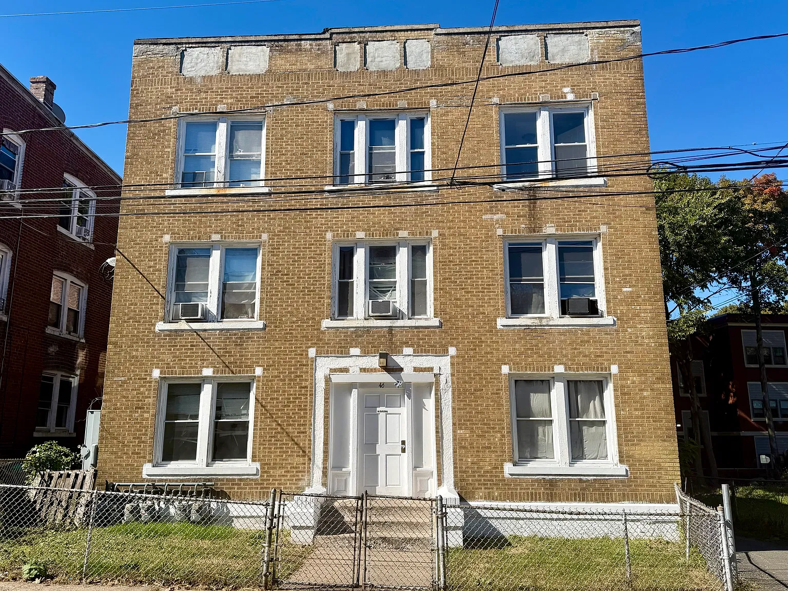 2 bed, 1.0 bath, 900 sqft, $1,550 — Photo 1